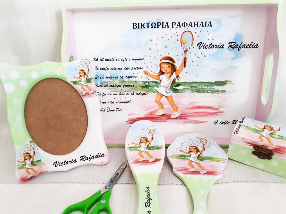 Tavita/set de mot mica jucatoare de tenis