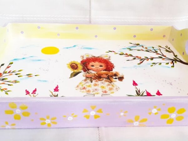 Tavita/set de mot fetita cu parul cret