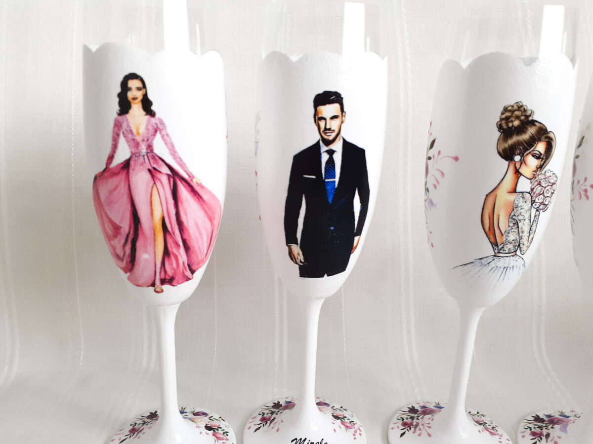 Pahare de nunta personalizate cu nasa in rochie ciclam - imagine 3