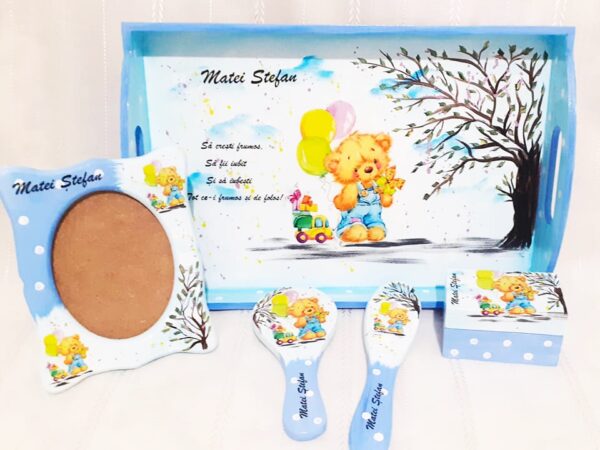 Tavita/set de mot bleu, ursulet cu cadouri
