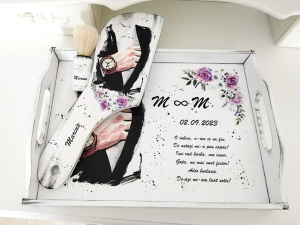 Tavita/set pentru mire, tema sacou negru si flori lila