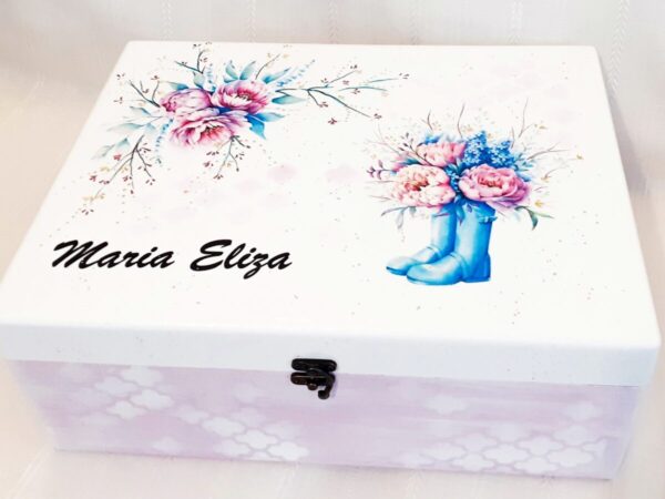 Cutie de trusou pentru botez sau mot cu cizmulițe și flori