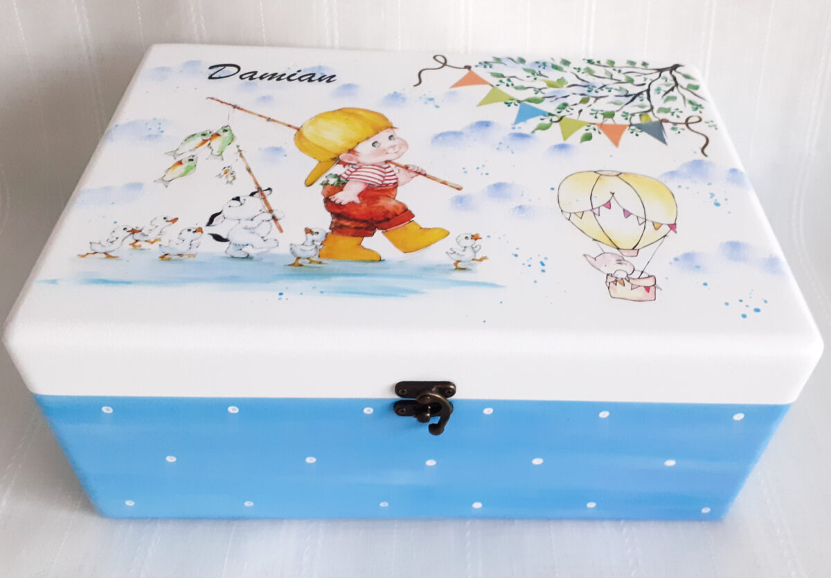 Cutie de trusou pentru botez sau mot cu băiețel la pescuit