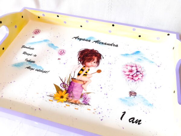 Tavita/set de mot cu fetita albinuță