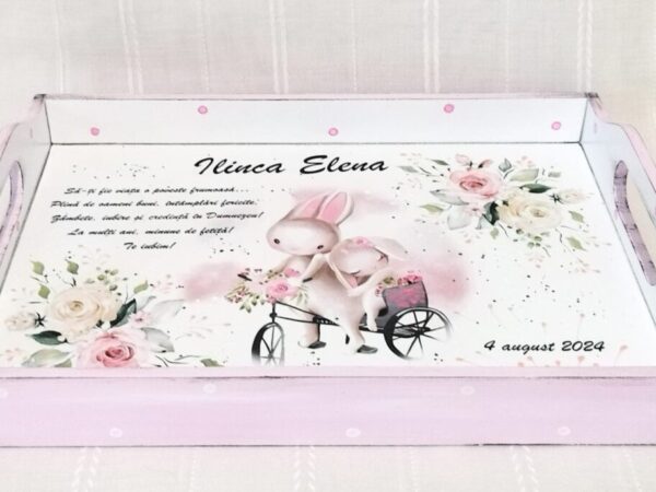 Tavita/set de mot fetita cu iepurași pe bicicletă