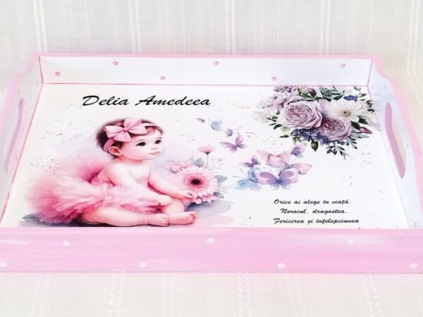 Tavita/set de mot cu fetita în roz