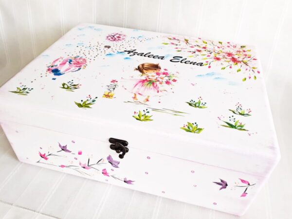 Cutie de trusou pentru botez sau mot cu fetita si flori