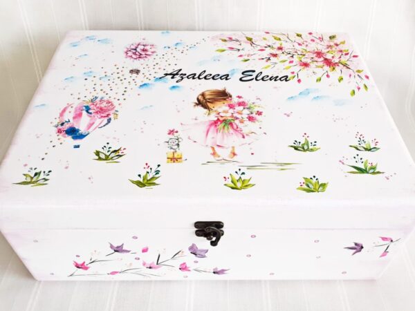 Cutie de trusou pentru botez sau mot cu fetita si flori