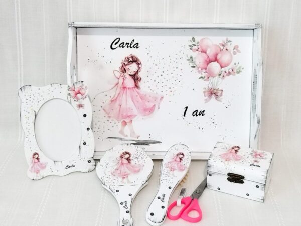 Tavita/set de mot cu fetita în roz si baloane