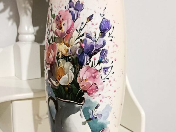 Vaza decorata manual, cadou pentru diferite ocazii