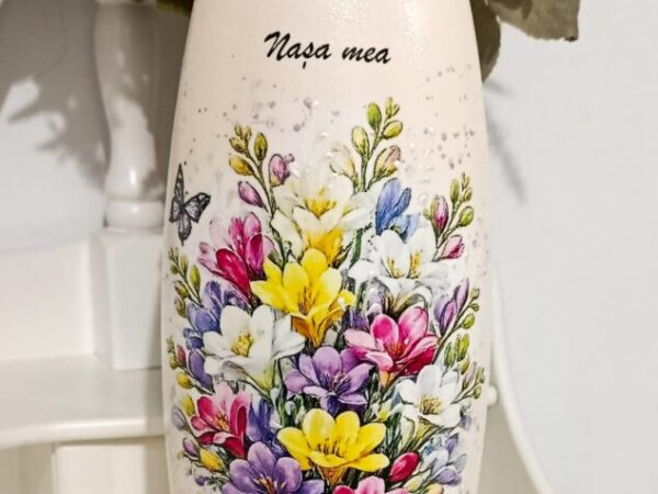 Vază personalizată pentru nașă – cadou cu mesaj emoționant