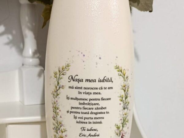 Vază personalizată pentru nașă – cadou cu mesaj emoționant