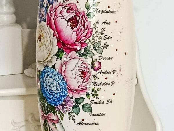 Vaza personalizata cu bujori