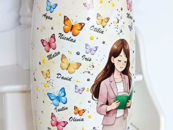 Vaza personalizată pentru Grupa Fluturașilor