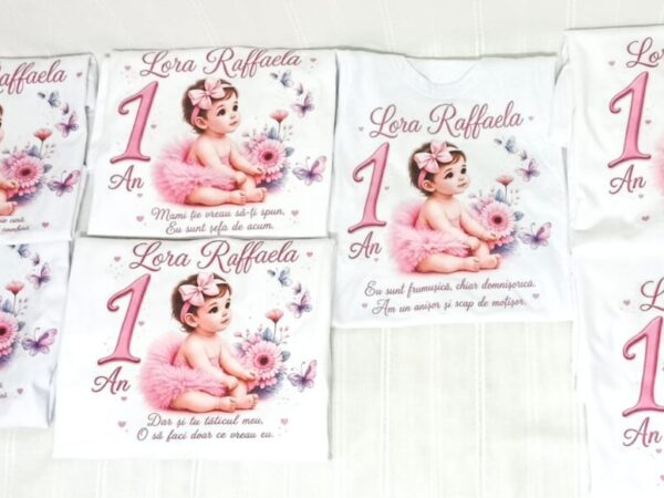 Tricouri personalizate pentru mot cu fetita în roz
