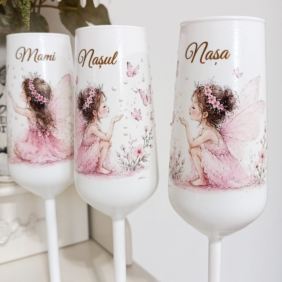 Pahare de botez personalizate cu zânuțe și fluturași - imagine 2