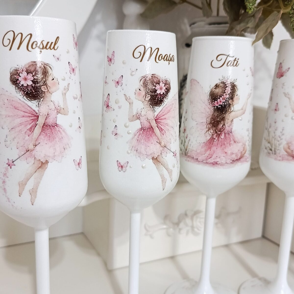 Pahare de botez personalizate cu zânuțe și fluturași - imagine 3