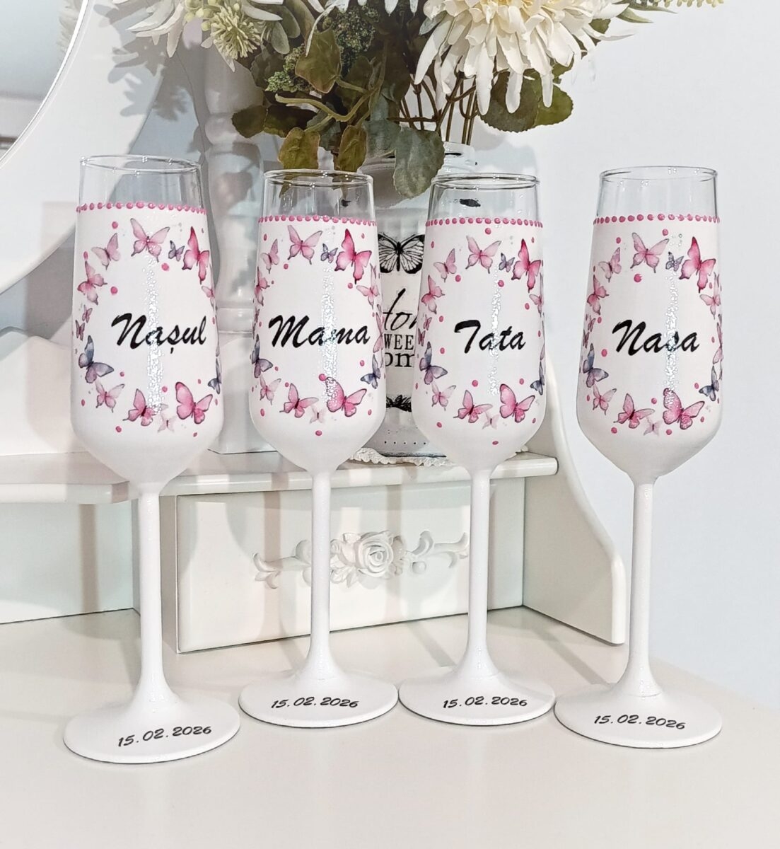 Pahare de botez personalizate cu fluturasi