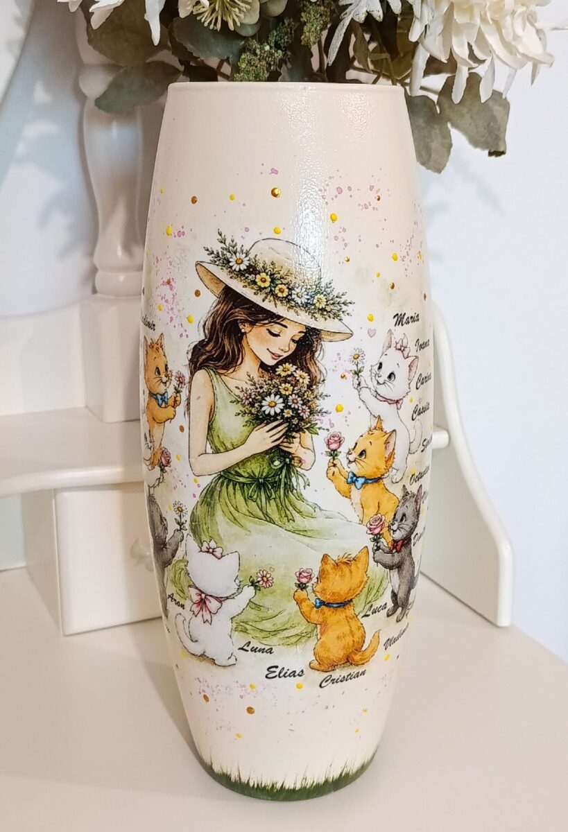 Vază personalizată pentru Grupa Pisicuțelor